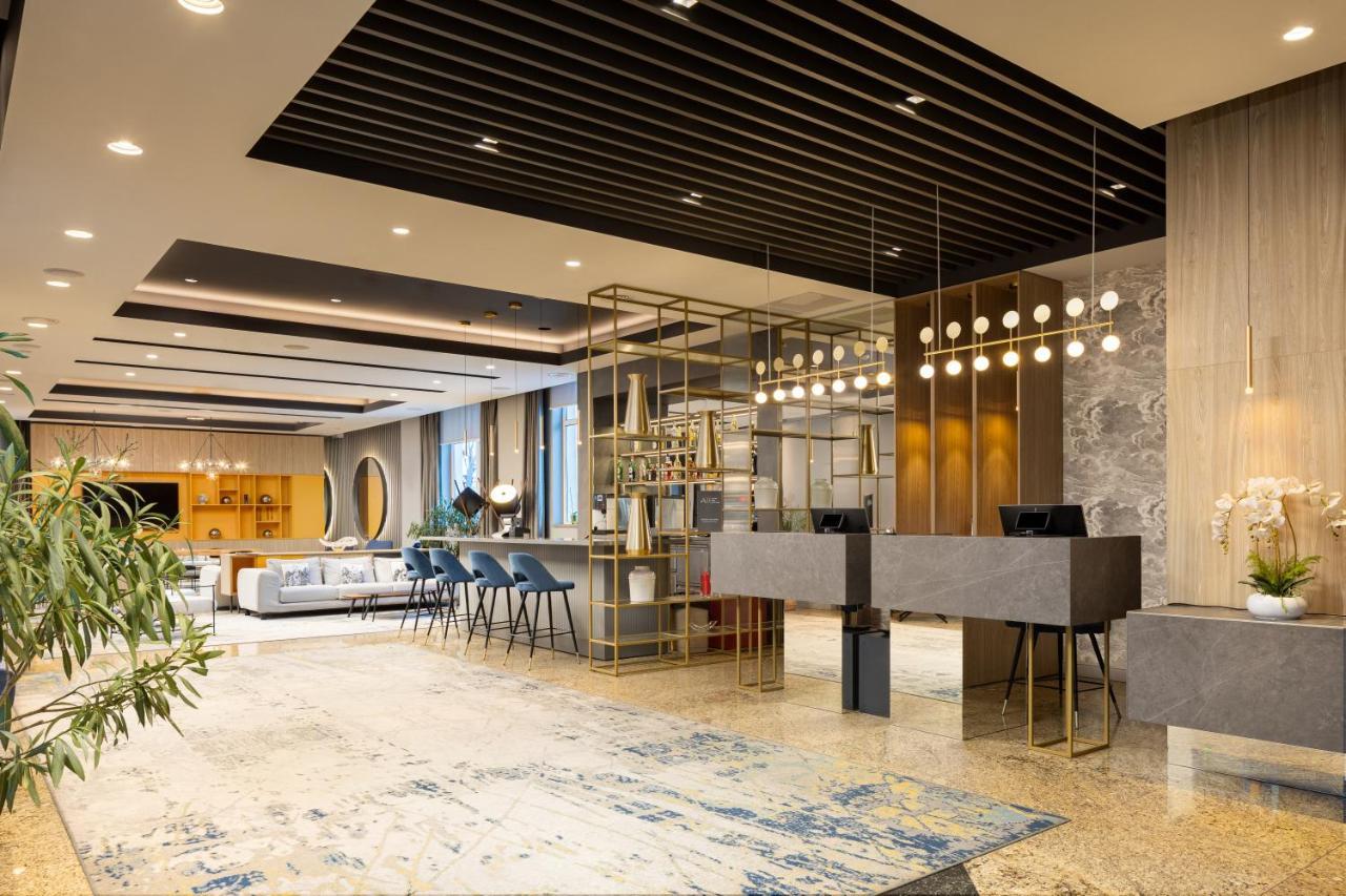 Mercure Sibiu Airport Bagian luar foto