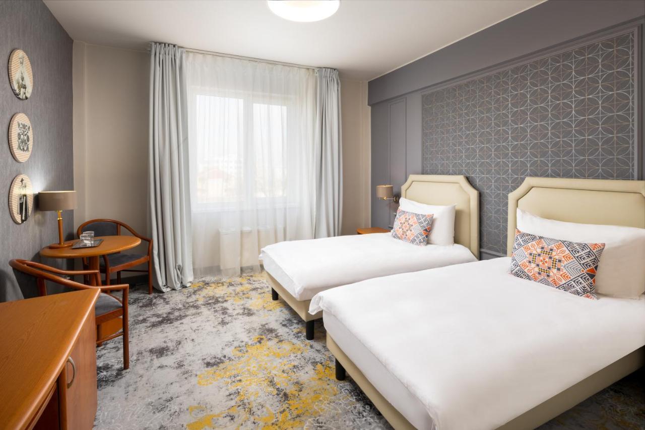 Mercure Sibiu Airport Bagian luar foto