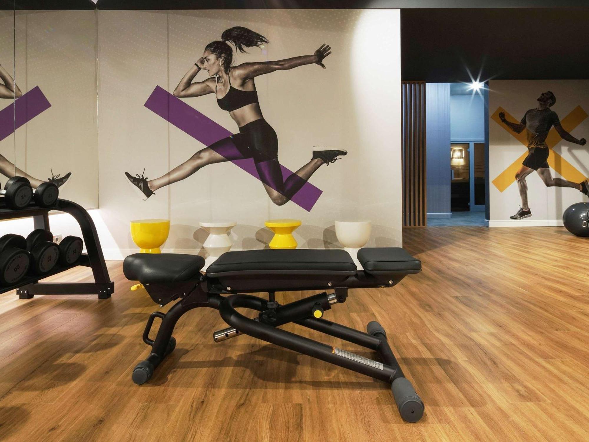 Mercure Sibiu Airport Bagian luar foto