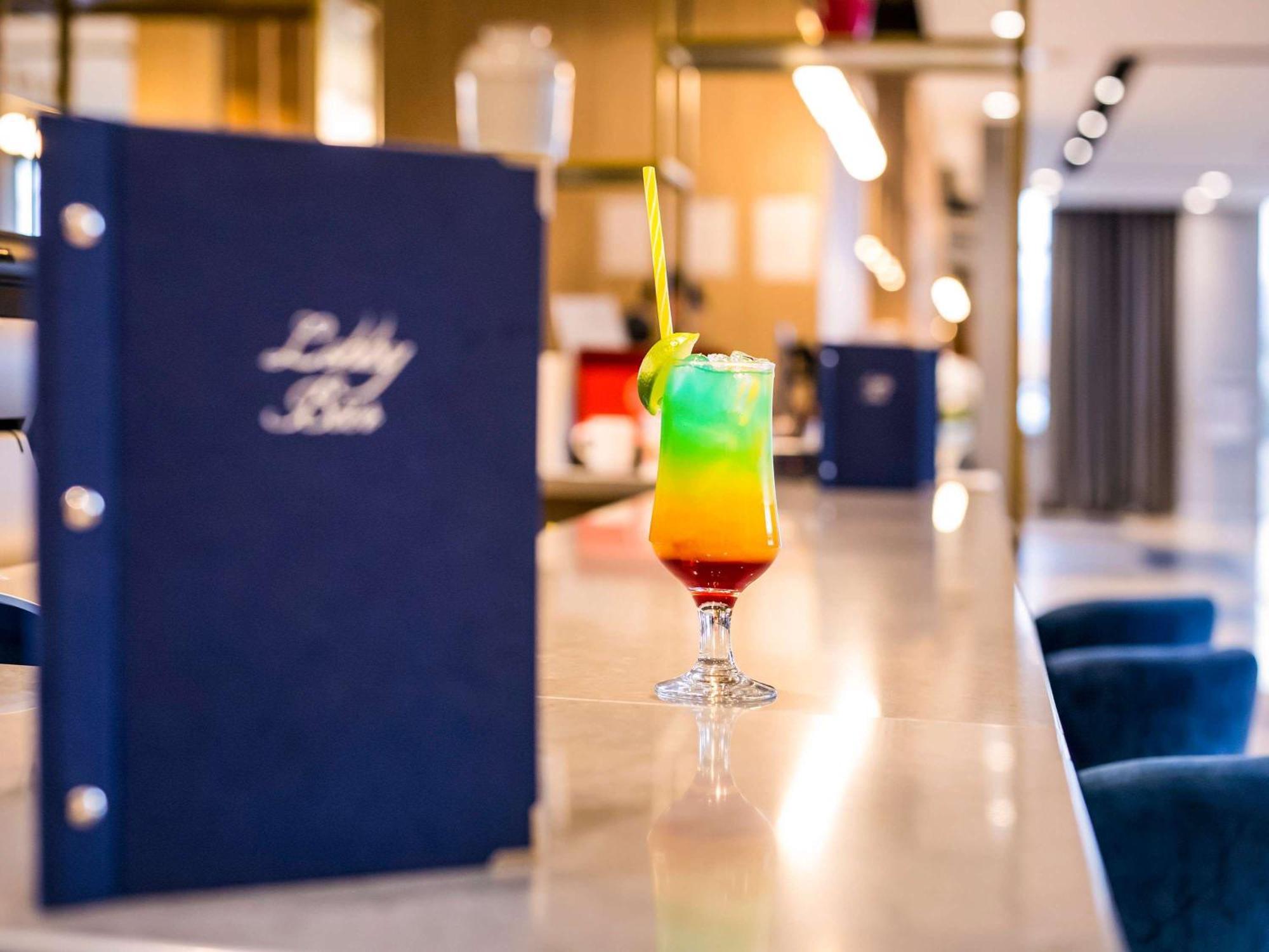 Mercure Sibiu Airport Bagian luar foto