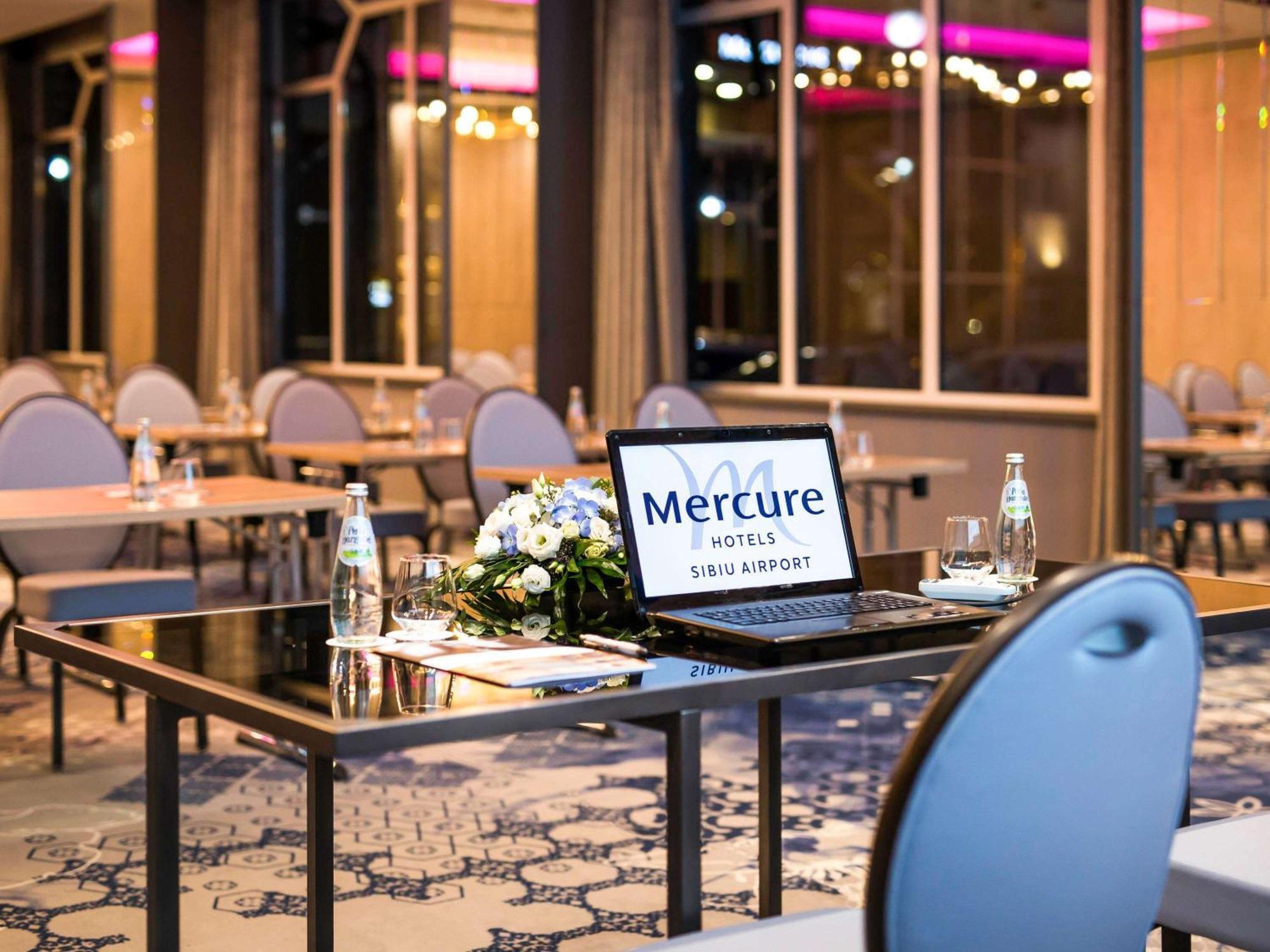 Mercure Sibiu Airport Bagian luar foto
